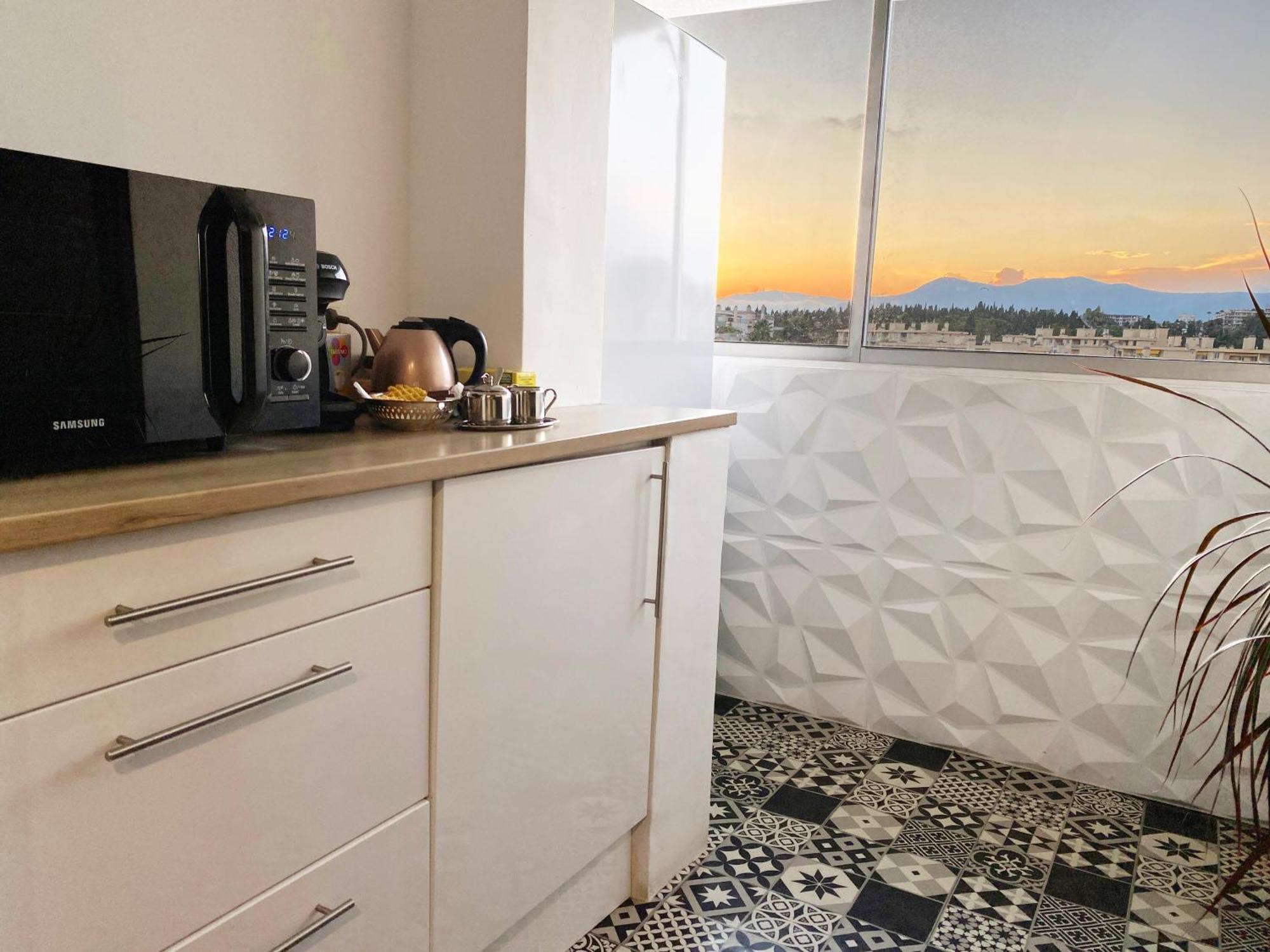 Panoramic Sea View - Air-Conditioning - Balcony - Tramway - 2 Bedrooms - Wifi - Fully Equipped Kitchen Nizza Kültér fotó